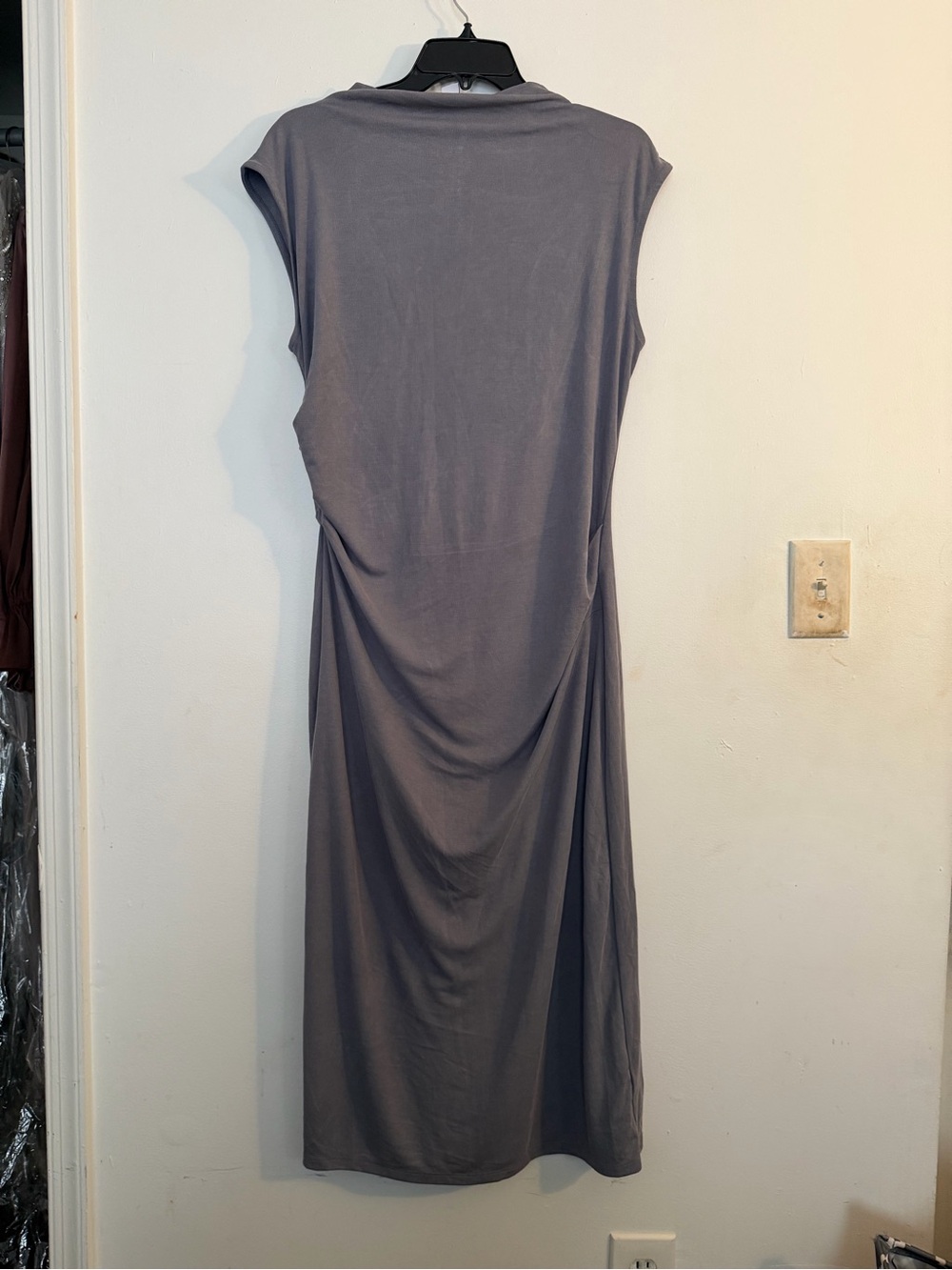 Old Navy Sleeveless Draped Midi Dress in Gray